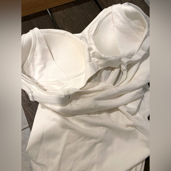 Auden Classic White Seamless Maternity Nursing Cami Tank Top with Bra Pads - Picture 5 of 7